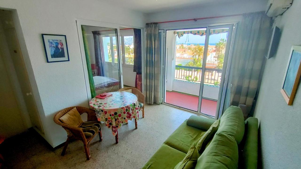 Summer Breeze Apartment Empuriabrava Kültér fotó